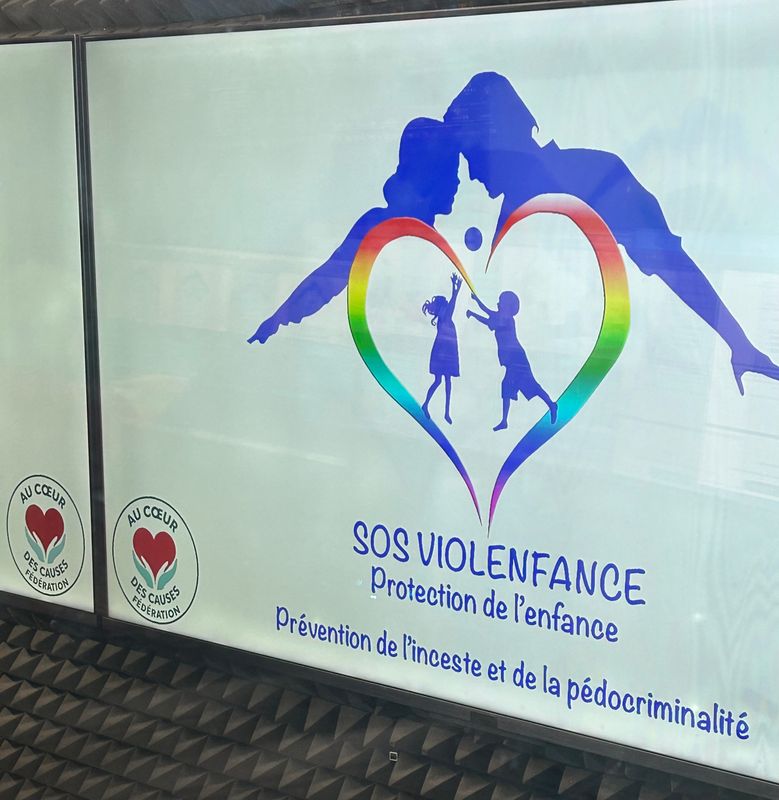 Photo 3 de SOS VIOLENFANCE. Prévention de l'inceste et de la pédocriminalité. Fondatrice Kathya de BRINON